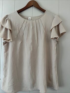 Universal Thread Beige Ruffle Sleeve Blouse